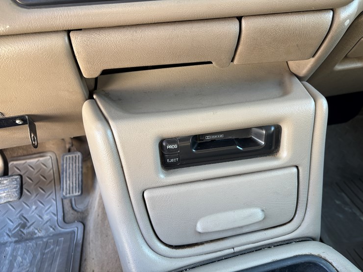 2002-chevrolet-2500-image-45