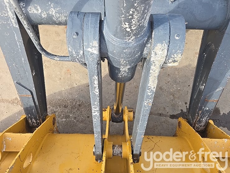 2018-deere-310sl-image-34