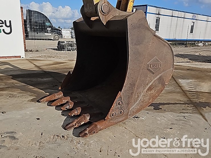 2017-komatsu-pc360-lc-11-image-25