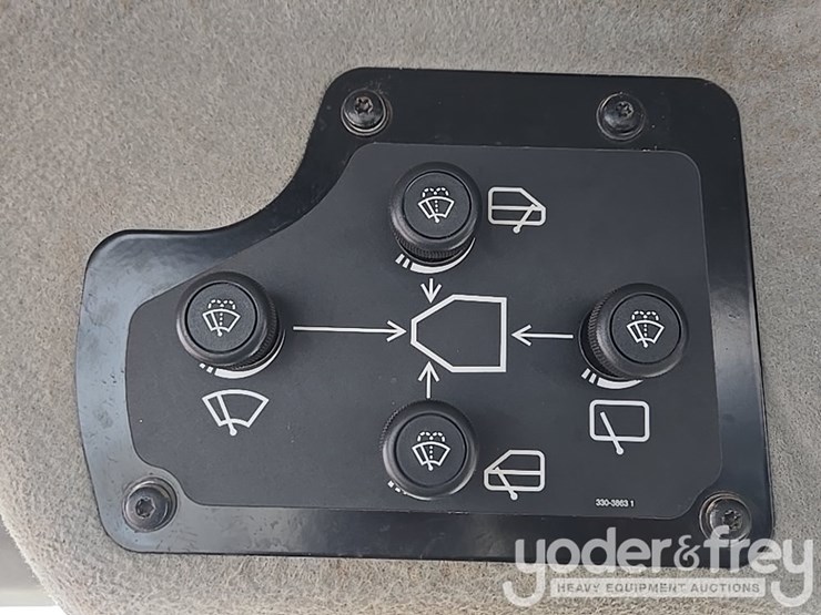 2015-caterpillar-12m3-image-85