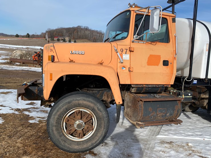 1991-ford-l9000-image-13