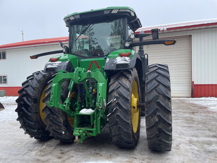 2020-john-deere-8r-340-image-8