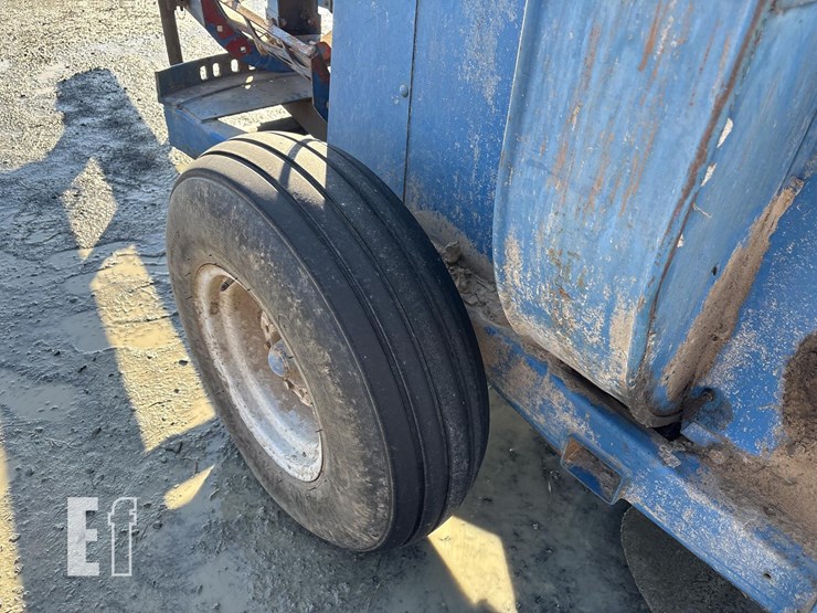 1981-ford-670-image-9