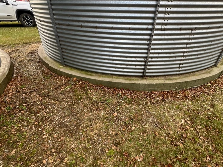 lot-24.-3,250-bu.-columbian-grain-bin-to-be-moved-(bin-2)-image-14