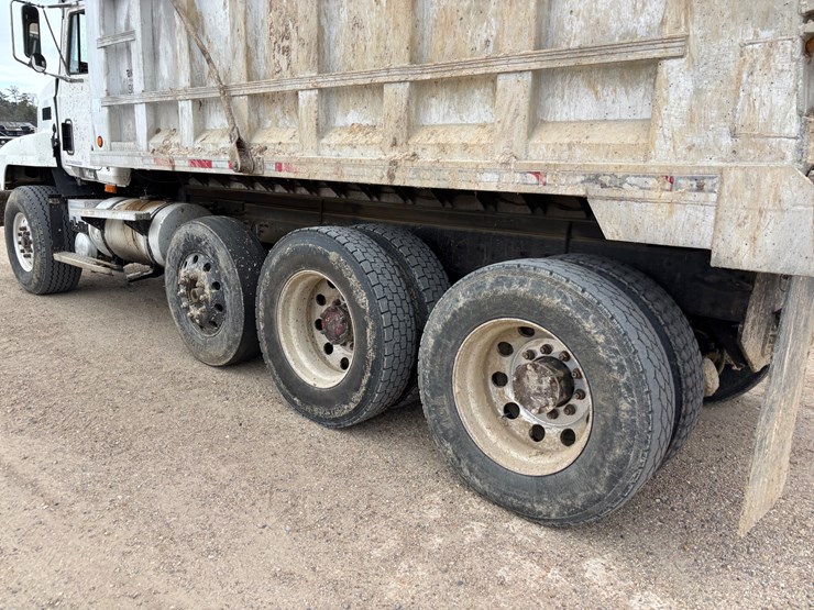 2000-mack-ch600-image-4