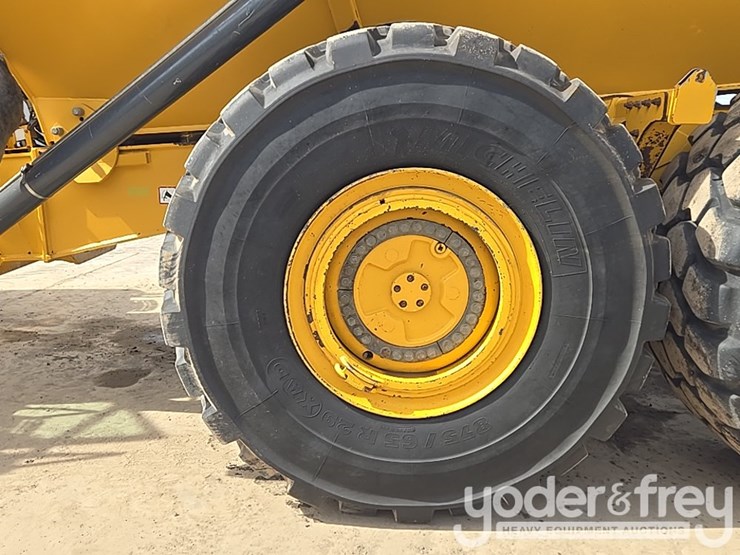 2018-deere-460e-image-11