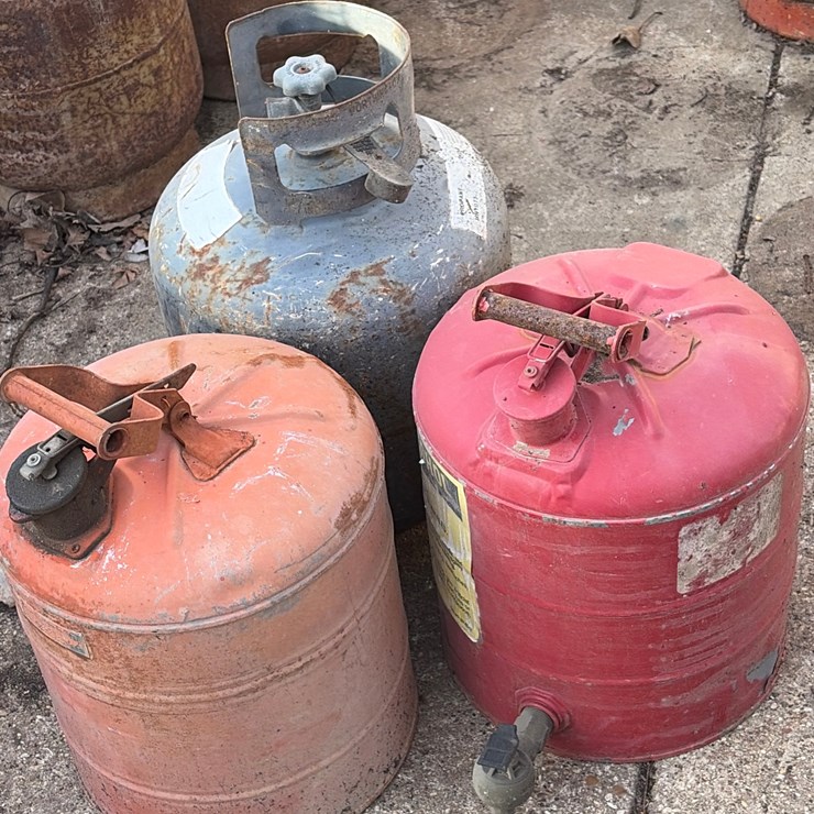 #95 • 3-safety cans and propane tank
