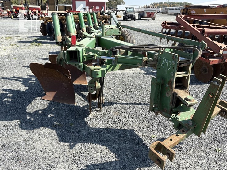 john-deere-2500-image-4