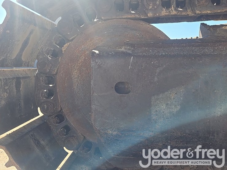 2013-komatsu-pc490-lc-10-image-18