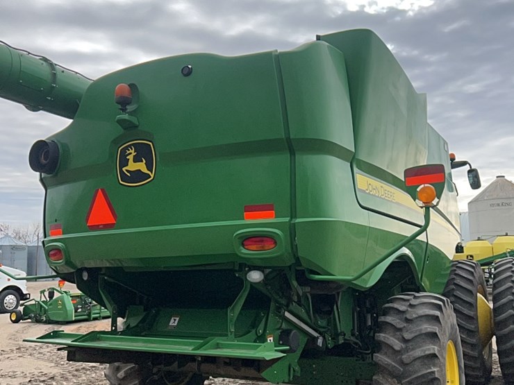 2014-john-deere-s680-image-63