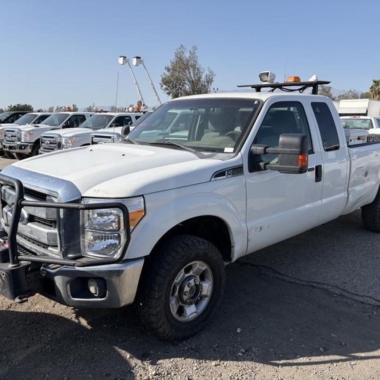 2011 FORD F250 SD XLT