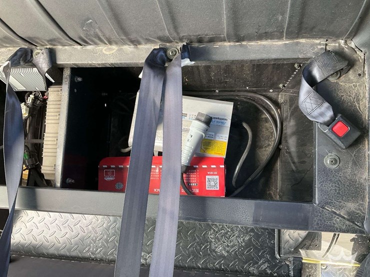 2024-gd-yatian-ly05a-model-t-replica-electric-cart-image-18