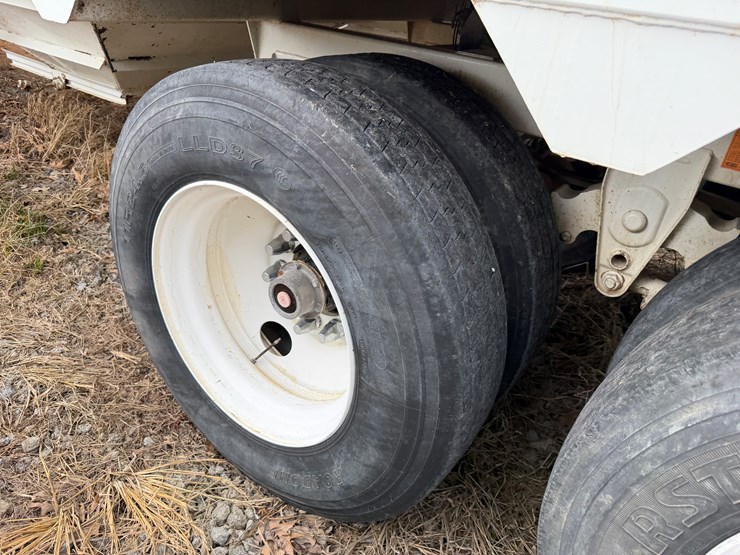 #40956-•-2013-cts-ght-40-40'-t/a-hopper-bottom-trailer-5tu124023ds000682-image-6