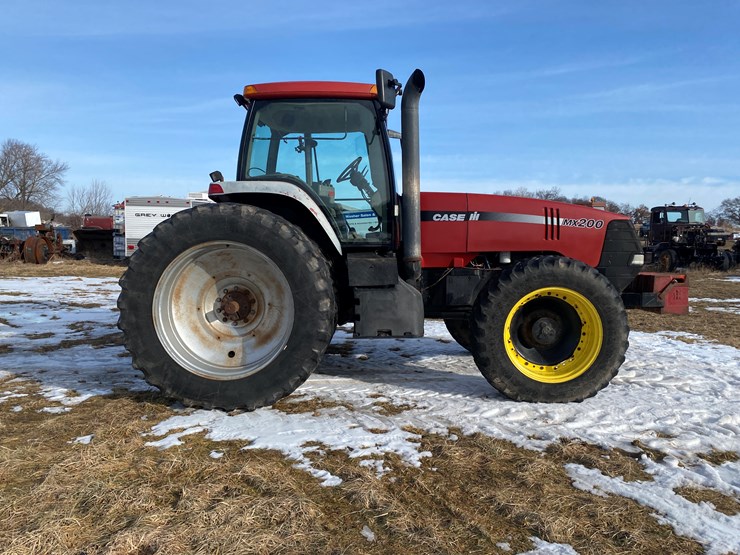 #125-•-2001-case-mx200-magnum-tractor-(colfax,-wi)-image-6