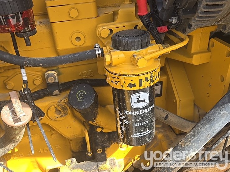 2014-deere-310k-ep-image-63