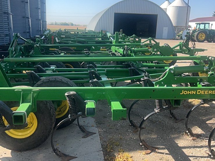 2024-john-deere-52-image-57