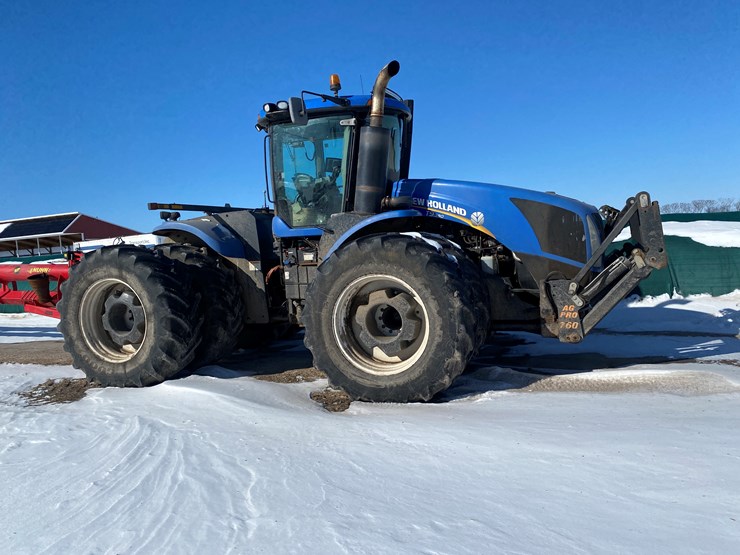 2011-new-holland-390-image-4