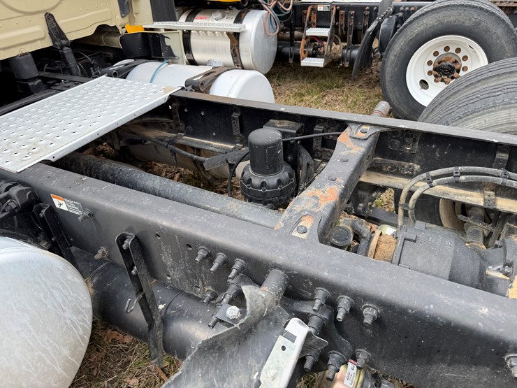 #40955-•-2016-freightliner-cascadia-t/a-daycab-truck-tractor-3akjged54gshn2294-image-24