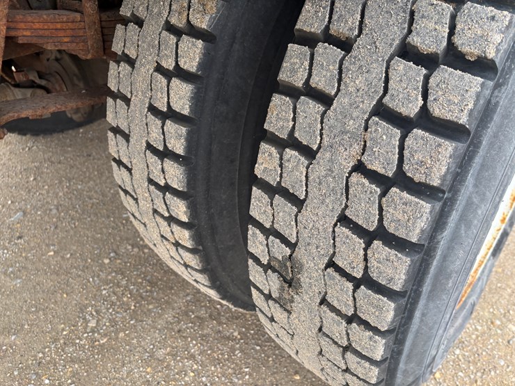 2000-international-4700-image-63