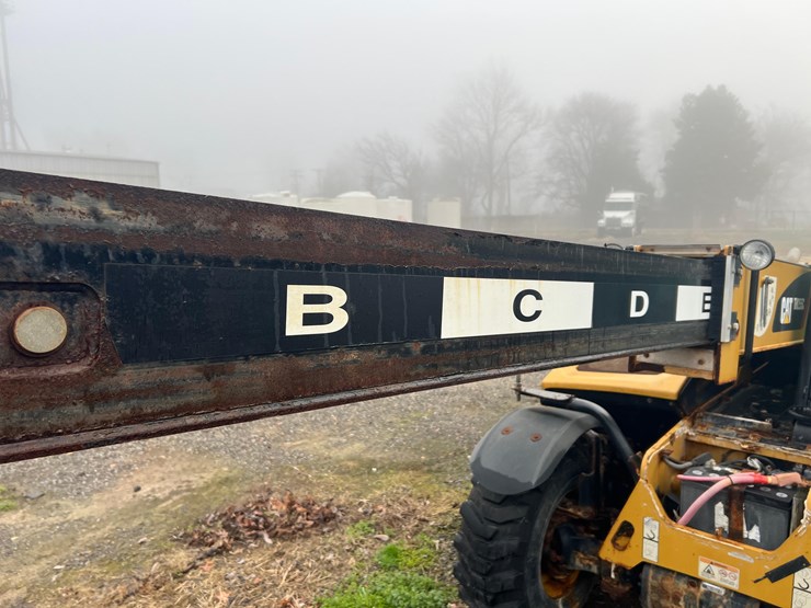 caterpillar-th255c-image-2