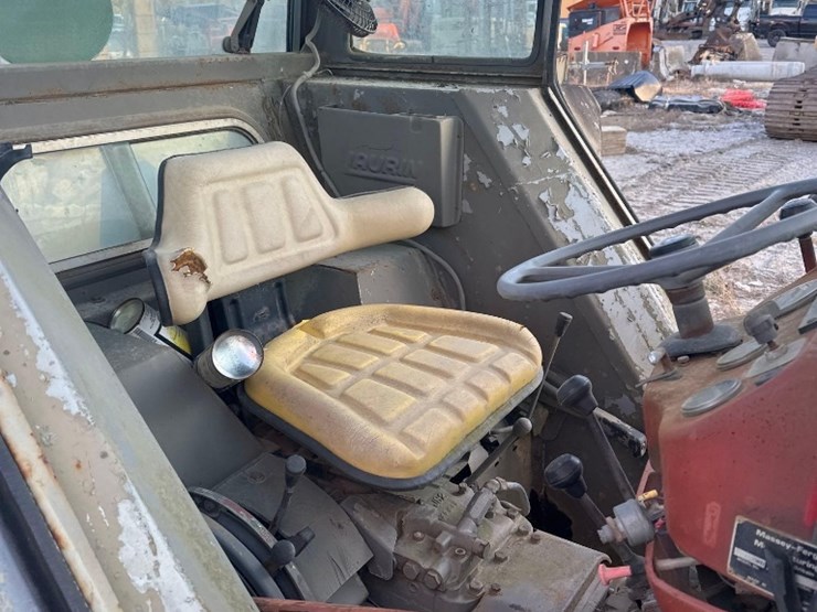 massey-ferguson-253-image-3