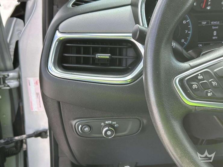 2018-chevrolet-equinox-image-15