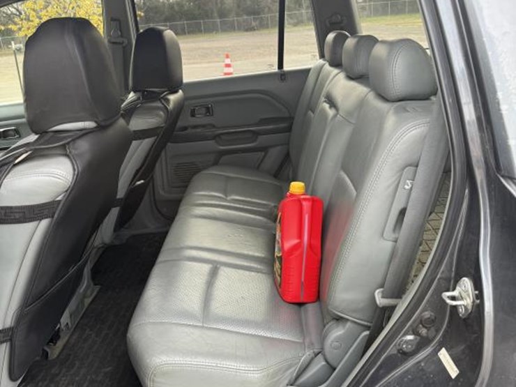 2004-honda-pilot-image-15