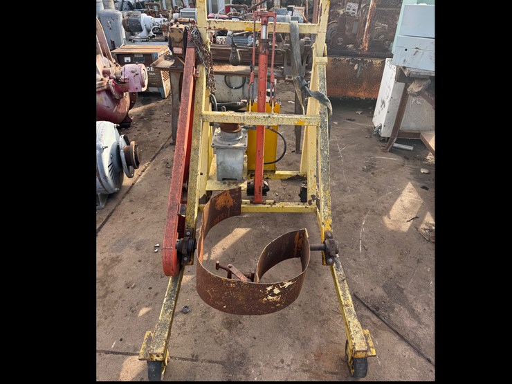 #17-•-barrel-handler-image-1