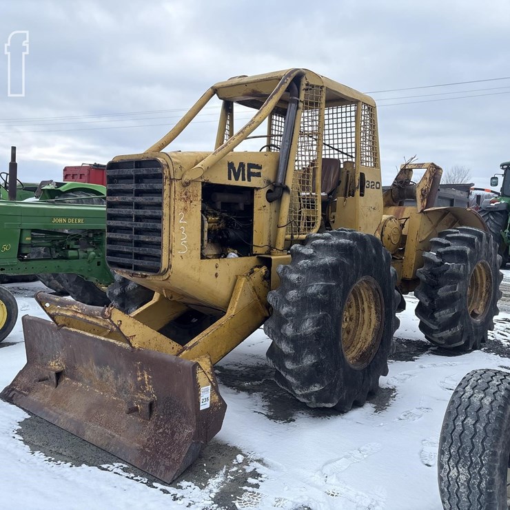 MASSEY-FERGUSON 320