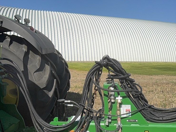 2023-john-deere-h-image-38