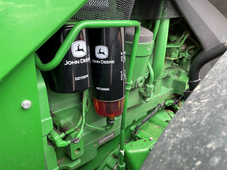 2020-john-deere-8r-340-image-40