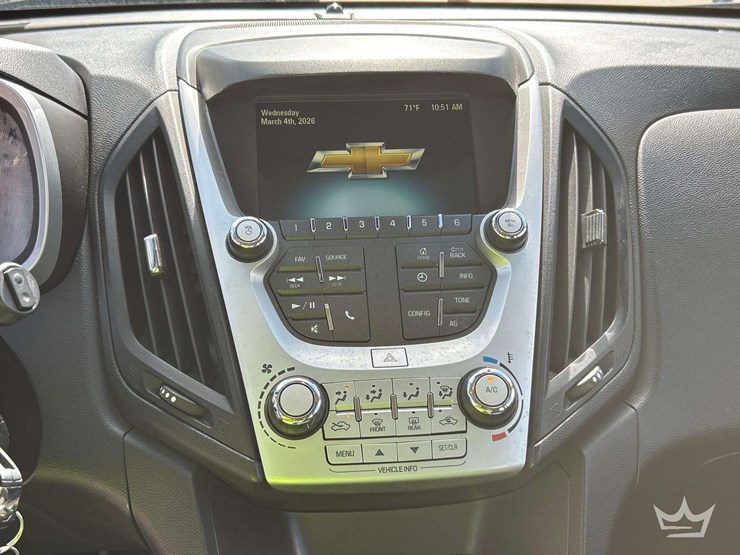 2017-chevrolet-equinox-image-17