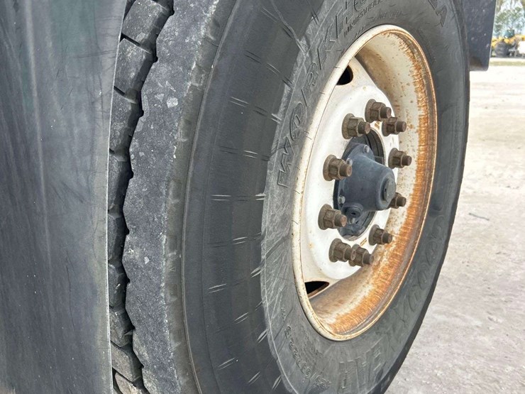 2014-international-workstar-7500-image-26