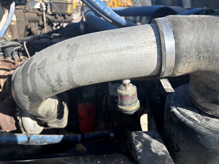 freightliner-fl70-image-22