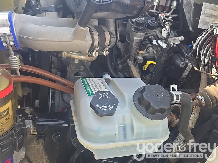 2021-freightliner-m2-106-image-83