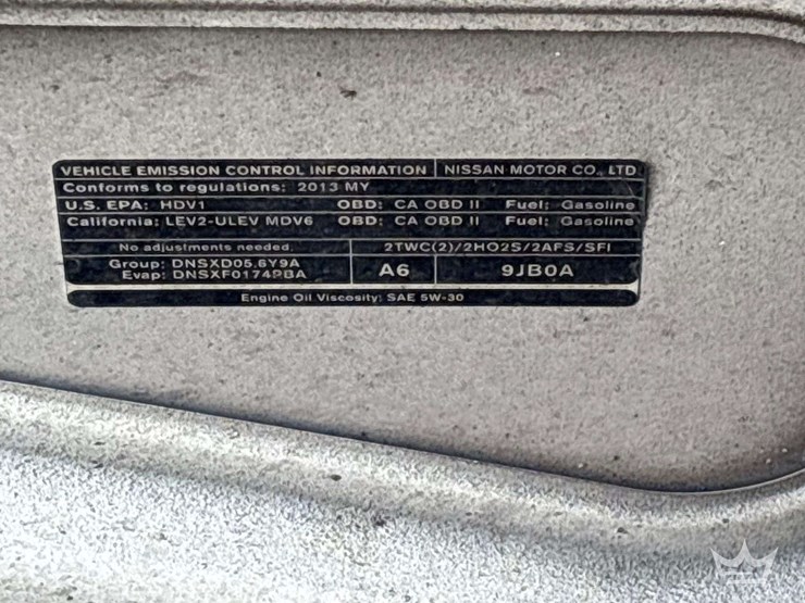 2013-nissan-nv2500hd-image-9