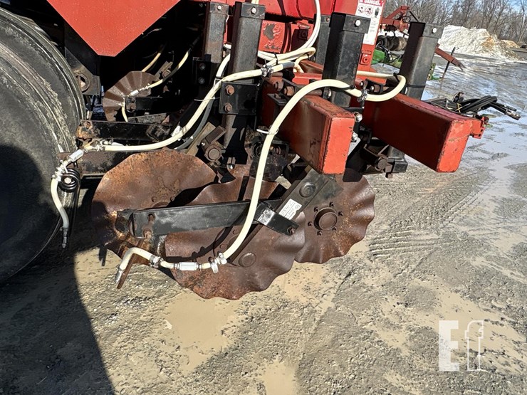 unverferth-zone-till-cart-image-3