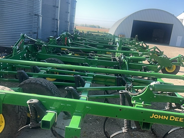 2024-john-deere-52-image-58