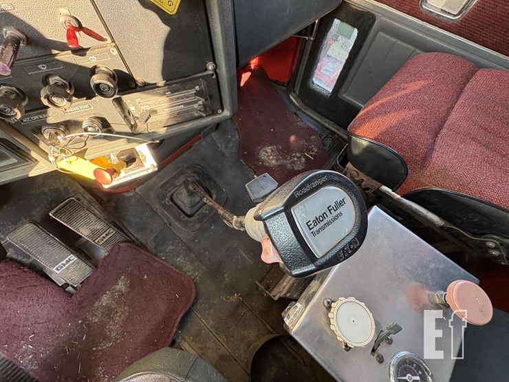 1983-gmc-general-image-19