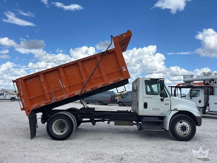 2007-international-durastar-4400-image-31