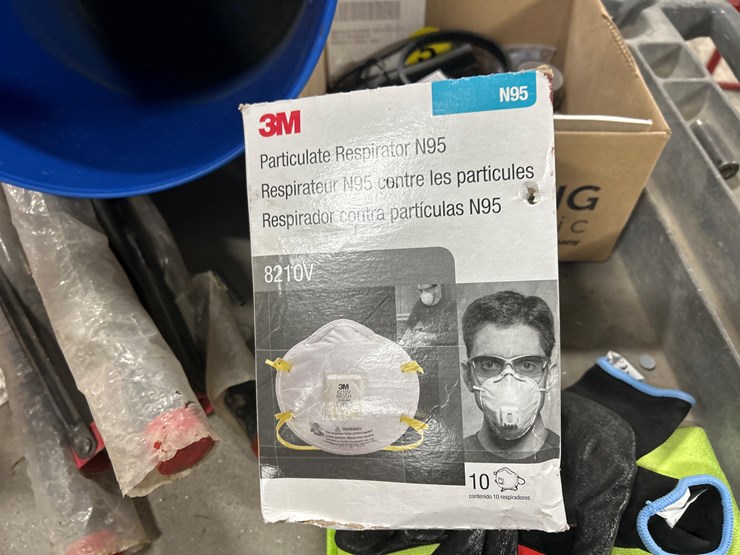 #5453-•-lights,-ppe,-cable,-rolling-cart-image-9