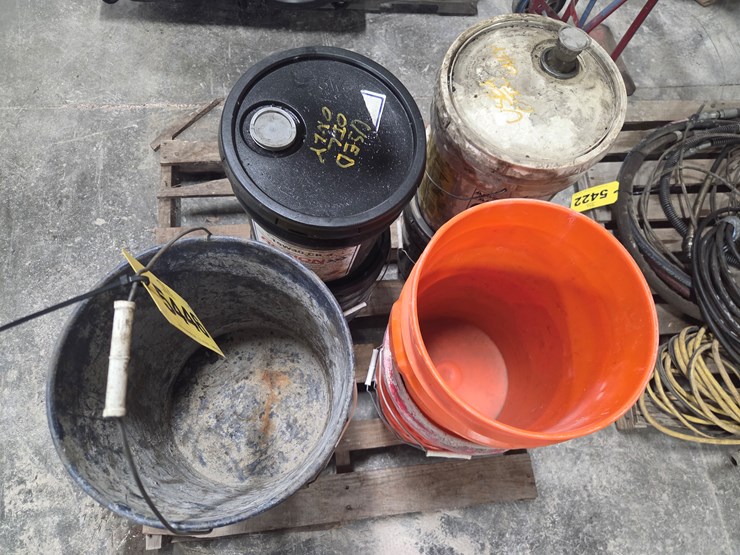 #5446-•-(13)-5-gallon-buckets-image-5
