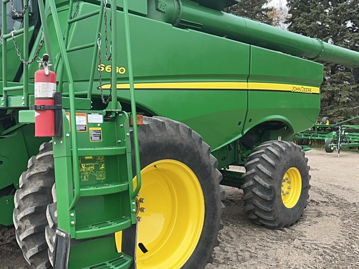 2014-john-deere-s680-image-31