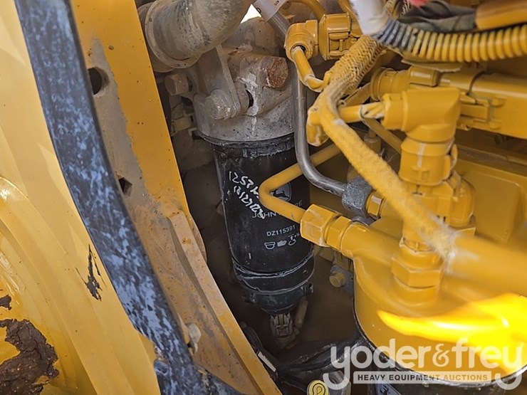 2018-deere-310sl-image-70