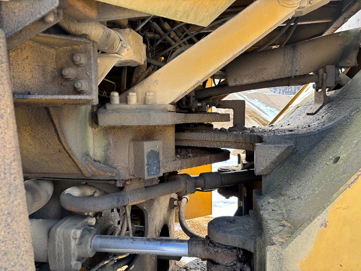 caterpillar-988b-image-57