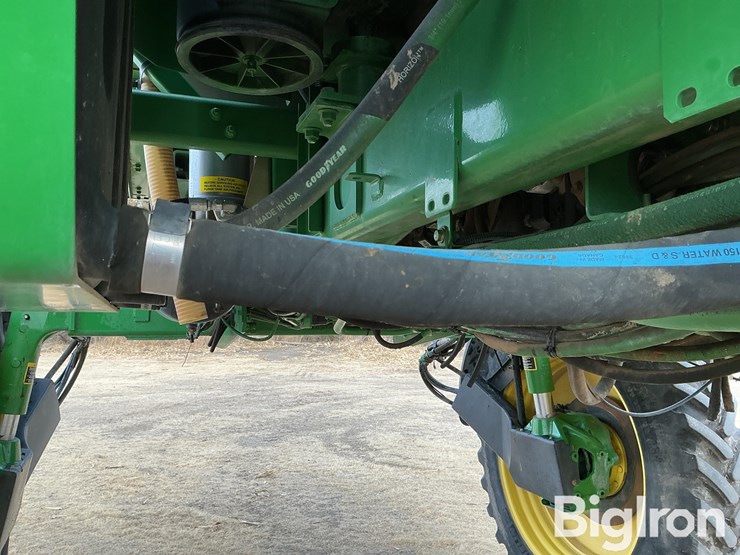 2014-john-deere-4830-image-14