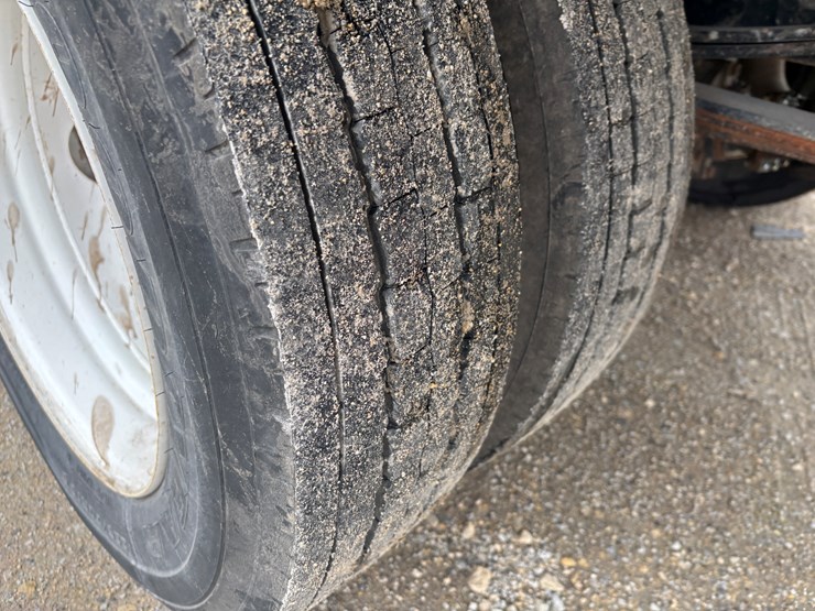 2021-isuzu-npr-hd-image-53