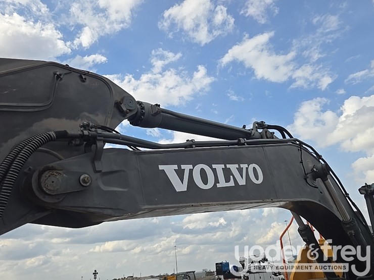 2018-volvo-ec200el-image-52