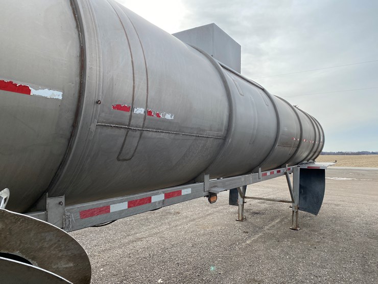 #504-•-2012-northern-8,500-gallon-semi-manure-tanker-(has-wi-title)-(waupun,-wi)-image-45