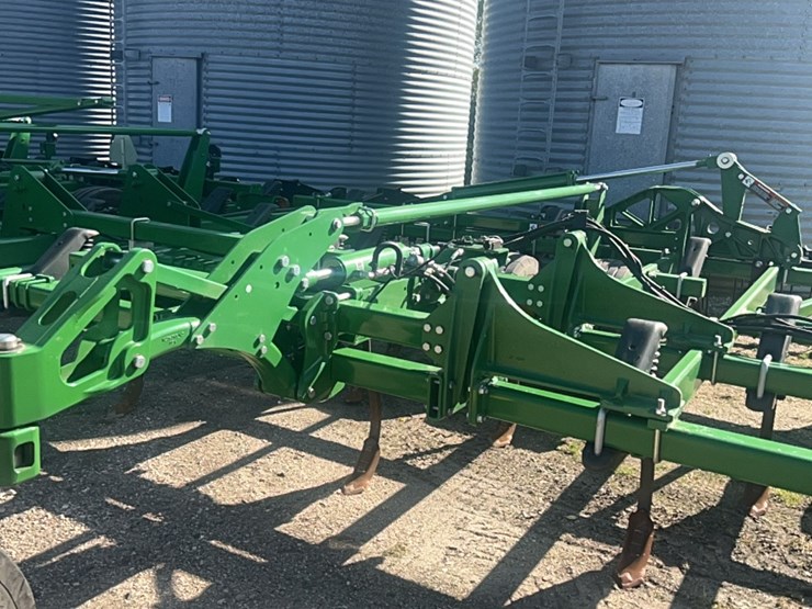 2022-john-deere-52-image-26